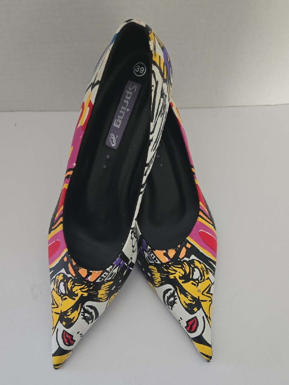 Ring Women's Multicolor Pointed-Toe Heels with Pop-Art Print